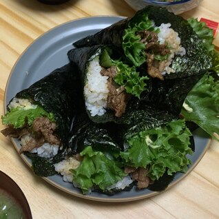 食べ応えあり！！お肉の手巻き